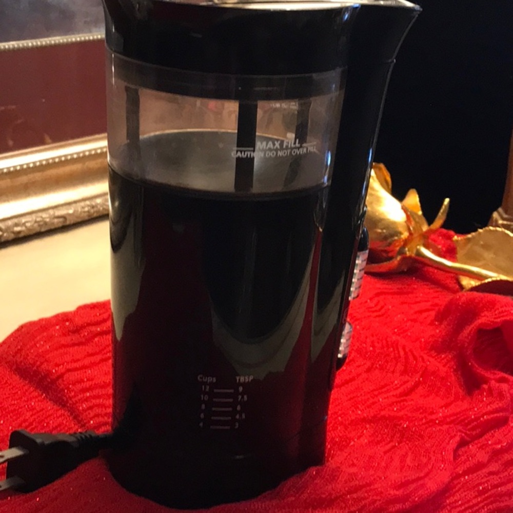 If you like to grind your own cup of coffee , then this is for you! - Picture 5 of 7